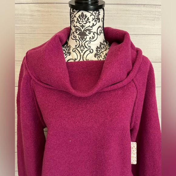 Free People | NWT Echo Beach Pullover Magic Orchid - Picture 4 of 10